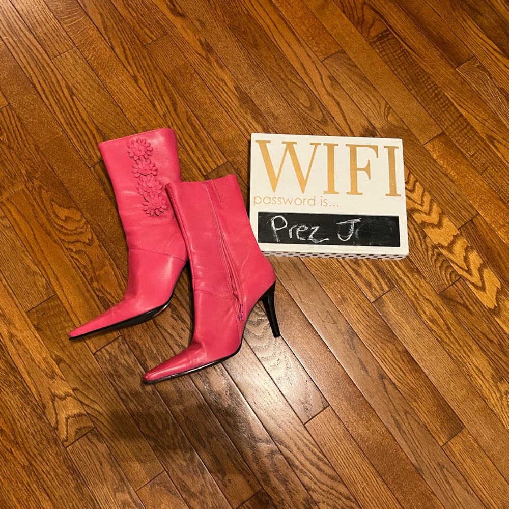 Boots - Picture 2 of 3